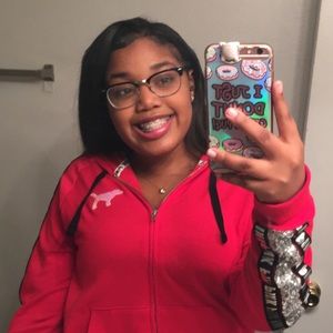 Meet your Posher, Samiyia